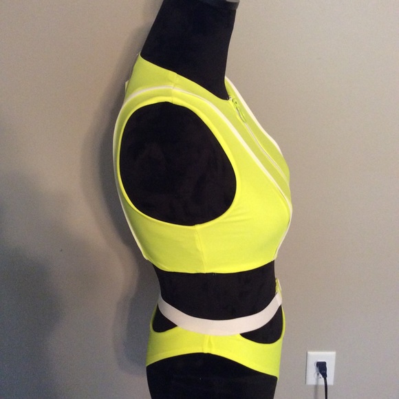 2 piece neon swimsuit - Picture 3 of 7